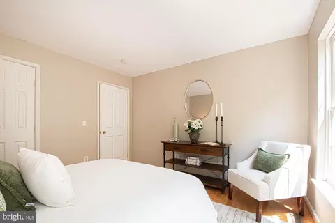Bedroom - 364 Singleton Cir, Warrenton, VA 20186 photo 12 of 13