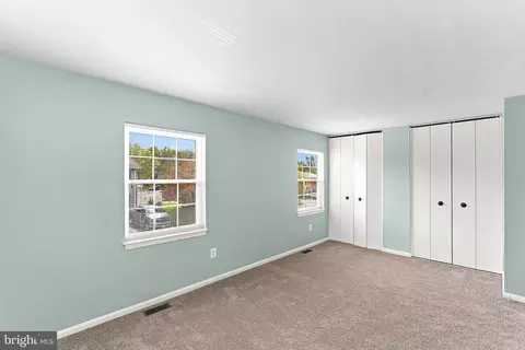 Bedroom - 8566 Pellam Ct, Marshall, VA 20115 photo 3 of 6