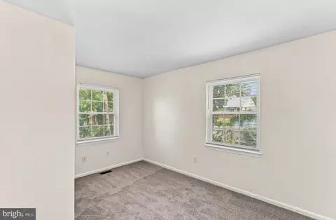 Bedroom - 8566 Pellam Ct, Marshall, VA 20115 photo 4 of 6