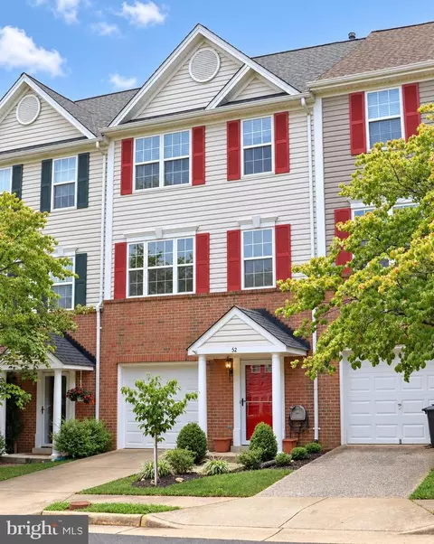 52 Quarterpole Ct, Warrenton, VA 20186