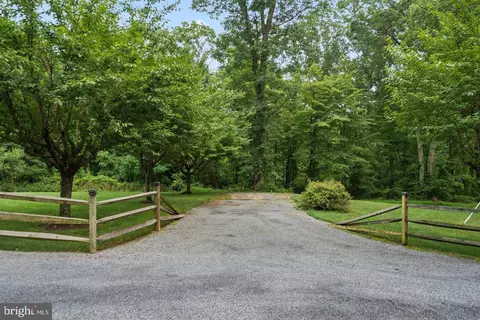 Exterior - 9808 Timber Hts, Marshall, VA 20115 photo 8 of 30