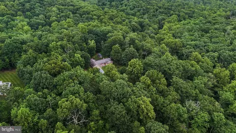 View/Area - 9808 Timber Hts, Marshall, VA 20115 photo 5 of 5
