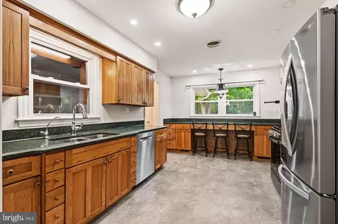 Kitchen - 9808 Timber Hts, Marshall, VA 20115 photo 1 of 5