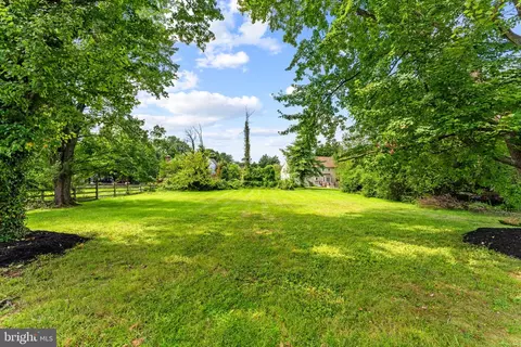 Exterior - 4082 Stanberry Ave, Marshall, VA 20115 photo 4 of 5