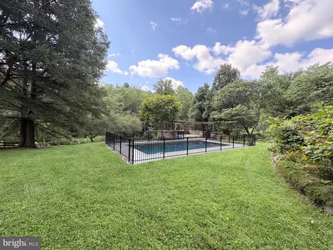 Exterior - 1983 Misty Meadows Ln, Markham, VA 22643 photo 2 of 3
