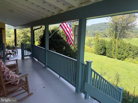 Exterior - 1983 Misty Meadows Ln, Markham, VA 22643 photo 1 of 3