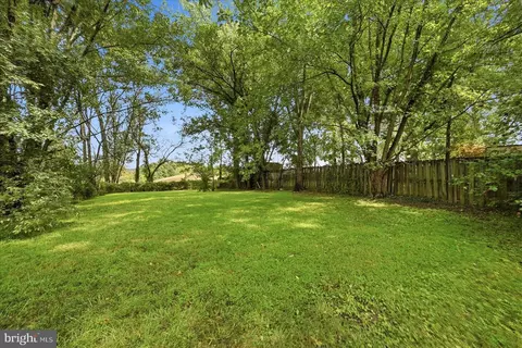 Exterior - 3961 Rectortown Rd, Marshall, VA 20115 photo 4 of 5