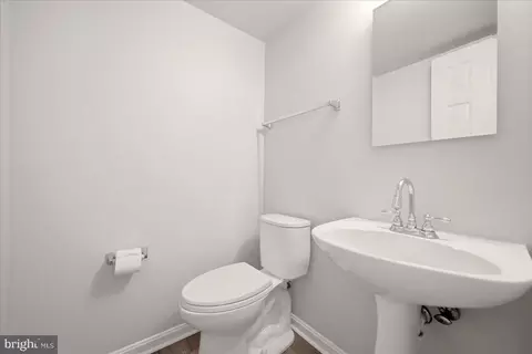 Bath - 3961 Rectortown Rd, Marshall, VA 20115 photo 1 of 2