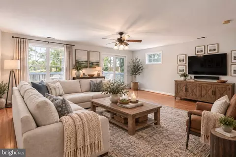 Living - 3961 Rectortown Rd, Marshall, VA 20115 photo 1 of 1