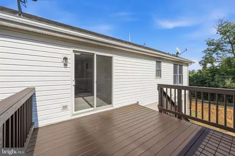 Exterior - 88 John E Mann St, Warrenton, VA 20186 photo 2 of 4