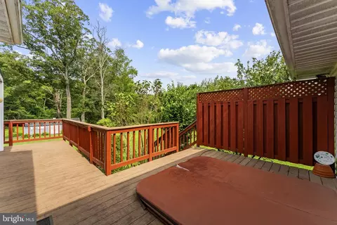 Exterior - 8216 Greenwich Rd, Catlett, VA 20119 photo 3 of 8