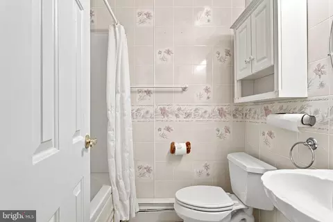 Bath - 8216 Greenwich Rd, Catlett, VA 20119 photo 1 of 3