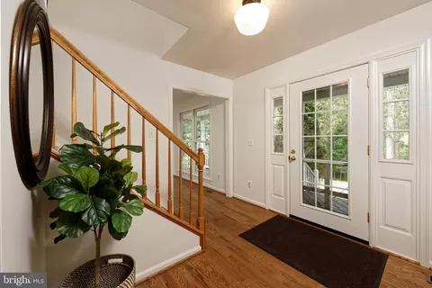 Entry Way - 5901 Moore Rd, Marshall, VA 20115 photo 1 of 2