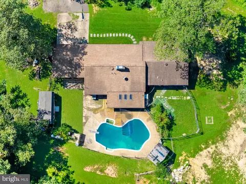 View/Area - 6157 Wilson Rd, Marshall, VA 20115 photo 1 of 1
