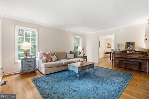 Living - 7823 Overbrook Dr, Catlett, VA 20119 photo 3 of 3
