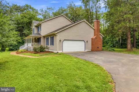 Exterior - 7823 Overbrook Dr, Catlett, VA 20119 photo 7 of 10