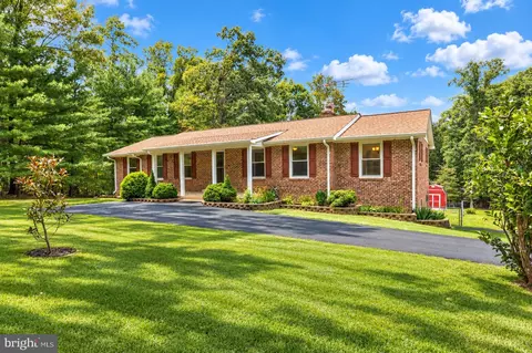 13198 Sillamon Rd, Goldvein, VA 22720