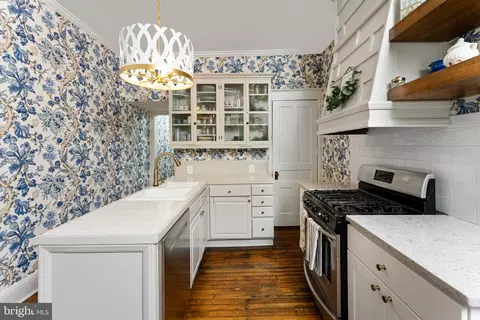 Kitchen - 5378 Beverleys Mill Rd, Broad Run, VA 20137 photo 1 of 1