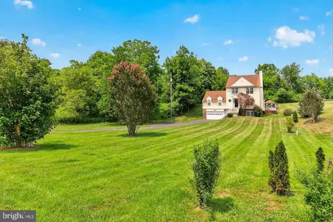 Exterior - 11530 John Marshall Hwy, Markham, VA 22643 photo 6 of 19