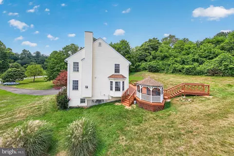 Exterior - 11530 John Marshall Hwy, Markham, VA 22643 photo 7 of 19