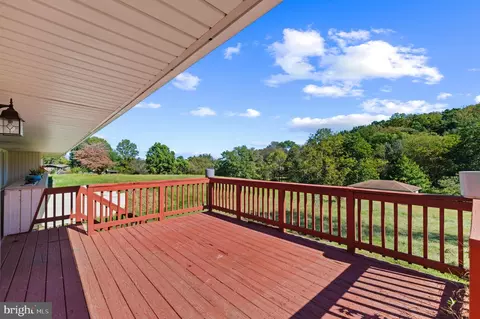 Exterior - 4567 Lakeside Ct, Marshall, VA 20115 photo 4 of 4