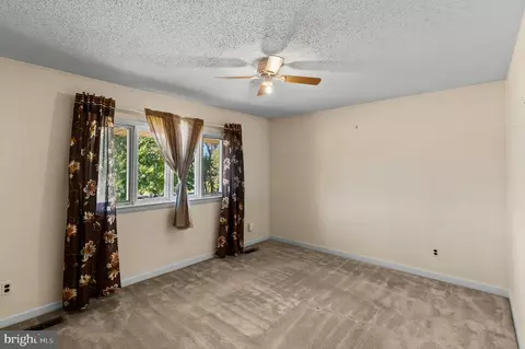 Other - 4567 Lakeside Ct, Marshall, VA 20115 photo 8 of 17