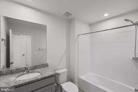 Entry Way - 3571 Stephensons Hill Ln, Marshall, VA 20115 photo 10 of 11