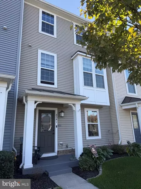 8541 Ross St, Bealeton, VA 22712