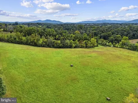 2697 Rokeby Rd, Delaplane, VA 20144