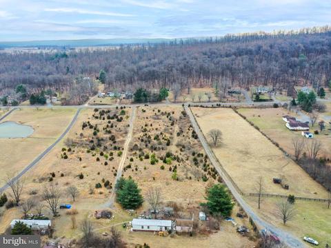 371 Cedar Grove Rd, Winchester, VA 22603