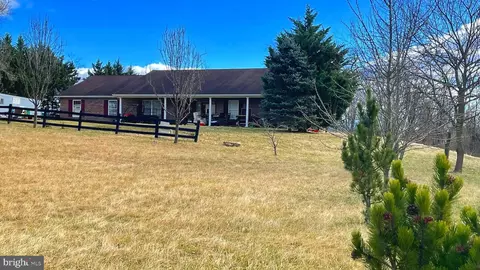 425 Front Royal Pike, Winchester, VA 22602