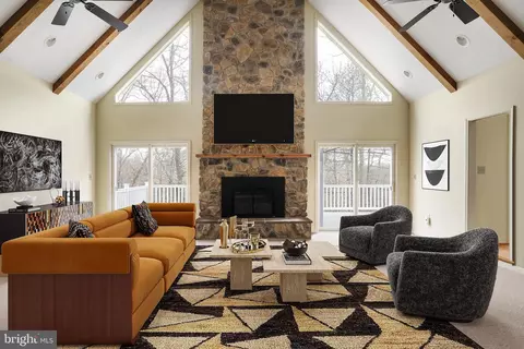 1380 Adams Rd, Winchester, VA 22603