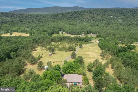 1928 N Sleepy Creek Rd, Cross Junction, VA 22625