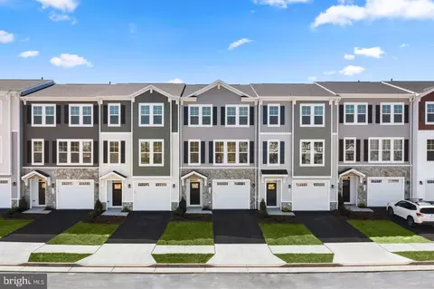106 Phacelia Way, Lake Frederick, VA 22630