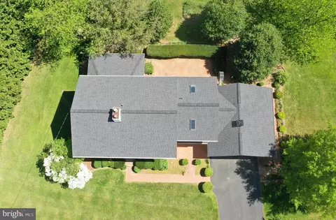 381 Old Kitchen Rd, White Post, VA 22663 photo 4
