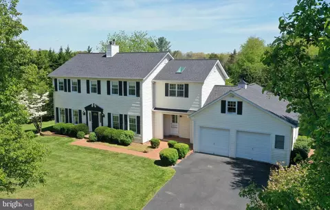 381 Old Kitchen Rd, White Post, VA 22663