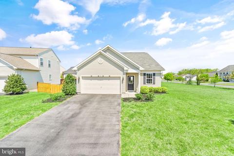 107 Ivy Hill Ct, Stephens City, VA 22655
