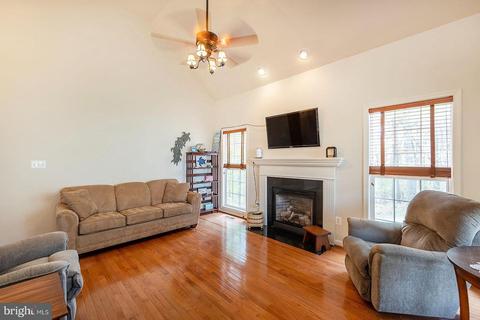 113 Eagle Dr, Cross Junction, VA 22625 photo 7