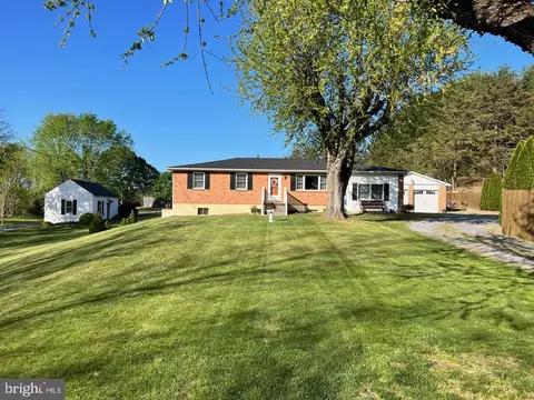4946 Northwestern Pike, Winchester, VA 22603