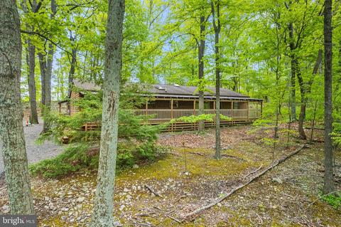1268 Fishel Rd, Winchester, VA 22602