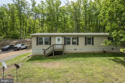 955 Quail Run Ln, Winchester, VA 22602