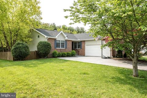 412 Westside Station Dr, Winchester, VA 22601