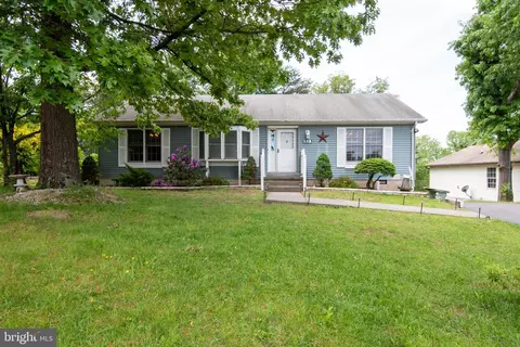 102 Lake Wisdom Dr, Winchester, VA 22603
