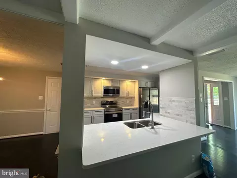 452 Devland Dr, Winchester, VA 22603 photo 4