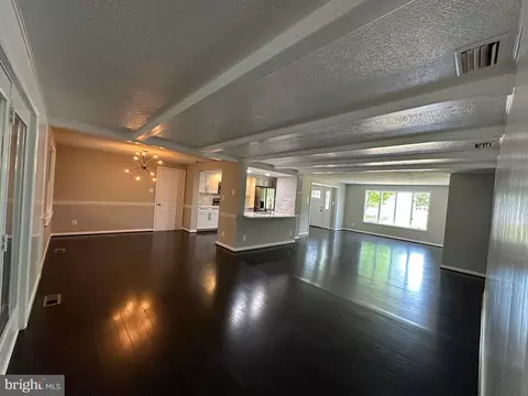 452 Devland Dr, Winchester, VA 22603 photo 2