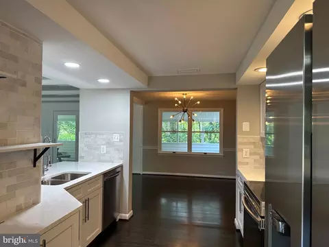 452 Devland Dr, Winchester, VA 22603 photo 3