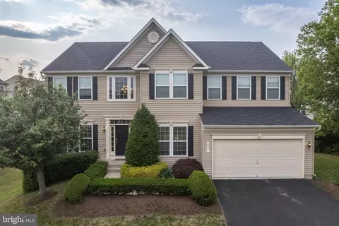 405 Lynnehaven Dr, Winchester, VA 22602