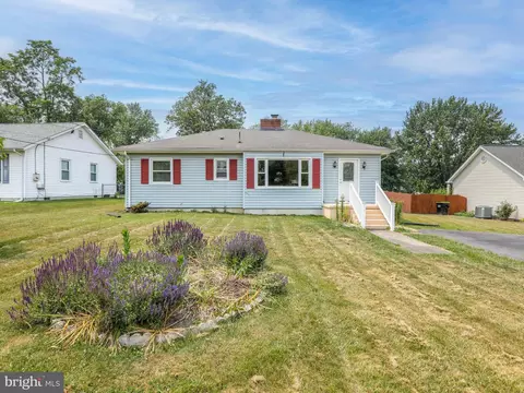 108 Plantation Dr, Winchester, VA 22602
