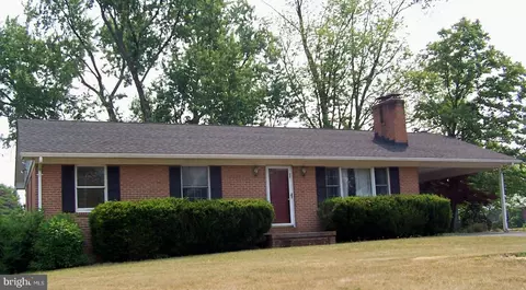 232 Milam Dr, Winchester, VA 22602