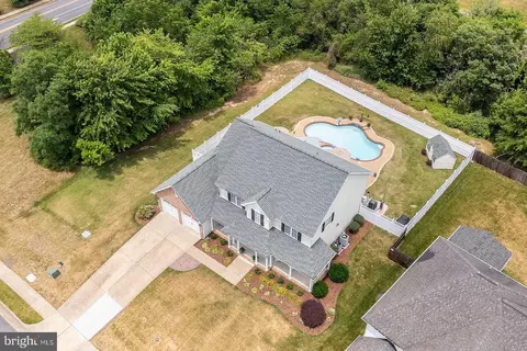116 New Market Dr, Stephens City, VA 22655